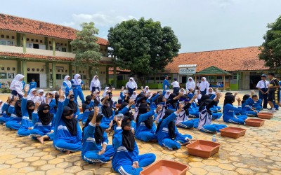 Estafet Air Bikin Class Meeting Makin Seru dan Pecah Histeris