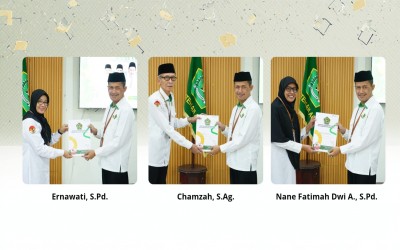Guru MTs Negeri 2 Tegal Terima SK Kenaikan Pangkat di Kemenag Kabupaten Tegal