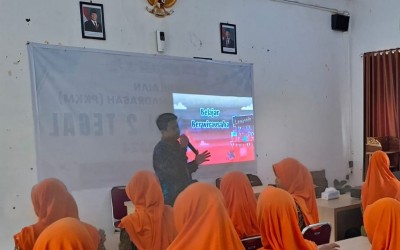 Gandeng Praktisi, MTs Negeri 2 Tegal Perkukuh Jiwa Wirausaha Para Siswa
