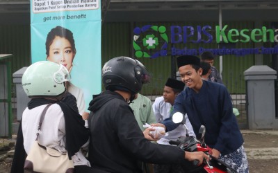 Ramadan Penuh Makna, Kelas VIII Gelar Aksi Berbagi dan Ibadah Bersama