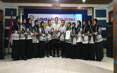 Laras Harmonis, Tim Paduan Suara Cabsus Kemenag Raih Jawara Porseni PGRI