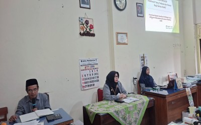 Dari Inklusi hingga Komitmen pada Integritas, MTs Negeri 2 Tegal Mantapkan Langkah di Rapat Kerja