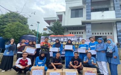 MTs Negeri 2 Tegal Salurkan Bantuan Peduli Bencana Tanah Bergerak di Desa Padasari