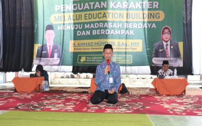 H. Ahmad Muhdzir Tuntun Guru MTs Negeri 2 Tegal Memasuki Hening, Hadirkan Kasih Universal