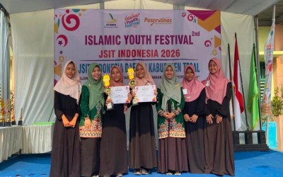 Gemilang di Lomba Tahfidz IYF Ke-2, MTs Negeri 2 Tegal Raih Juara 1, 3, dan 10 Besar