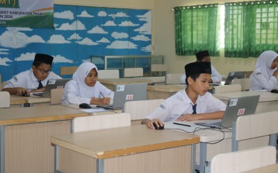 MTs Negeri 2 Tegal Jadi Salah Satu Titik Lokasi OMI Sains MTs